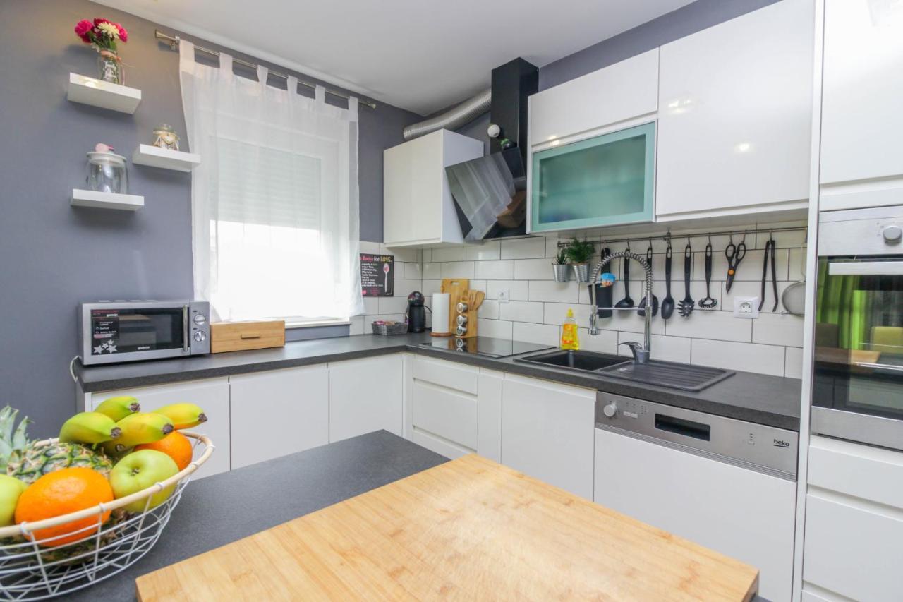 Appartamento Apartman Tara Zara Esterno foto